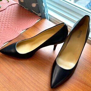 MICHAEL MICHAEL KORS Alina Flex Leather Pump Heel Sz 9.5 Black